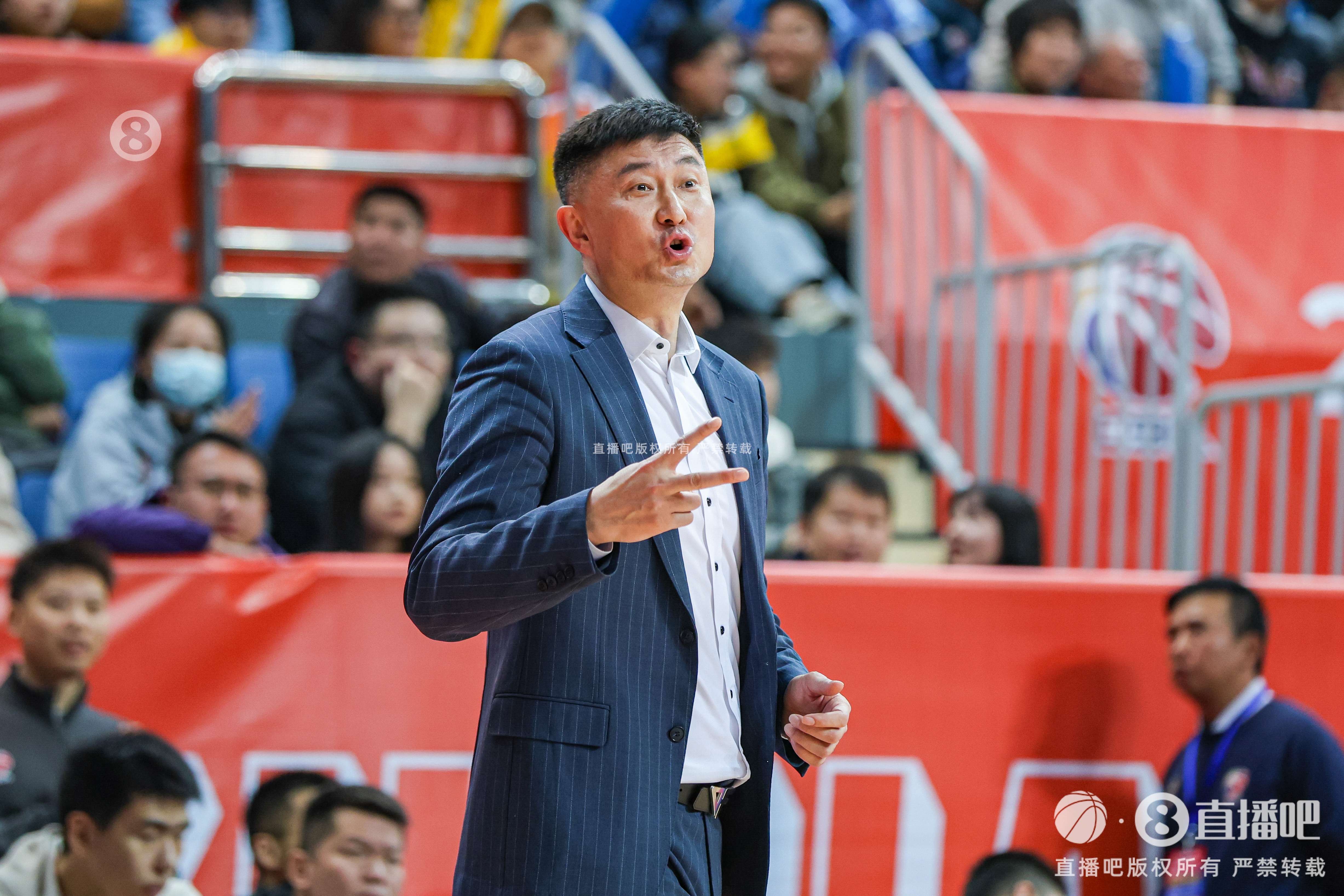 杜鋒：隊員打得挺好&挺拼 鼻子被打出血/腿被墊了都傷了 挺無奈的