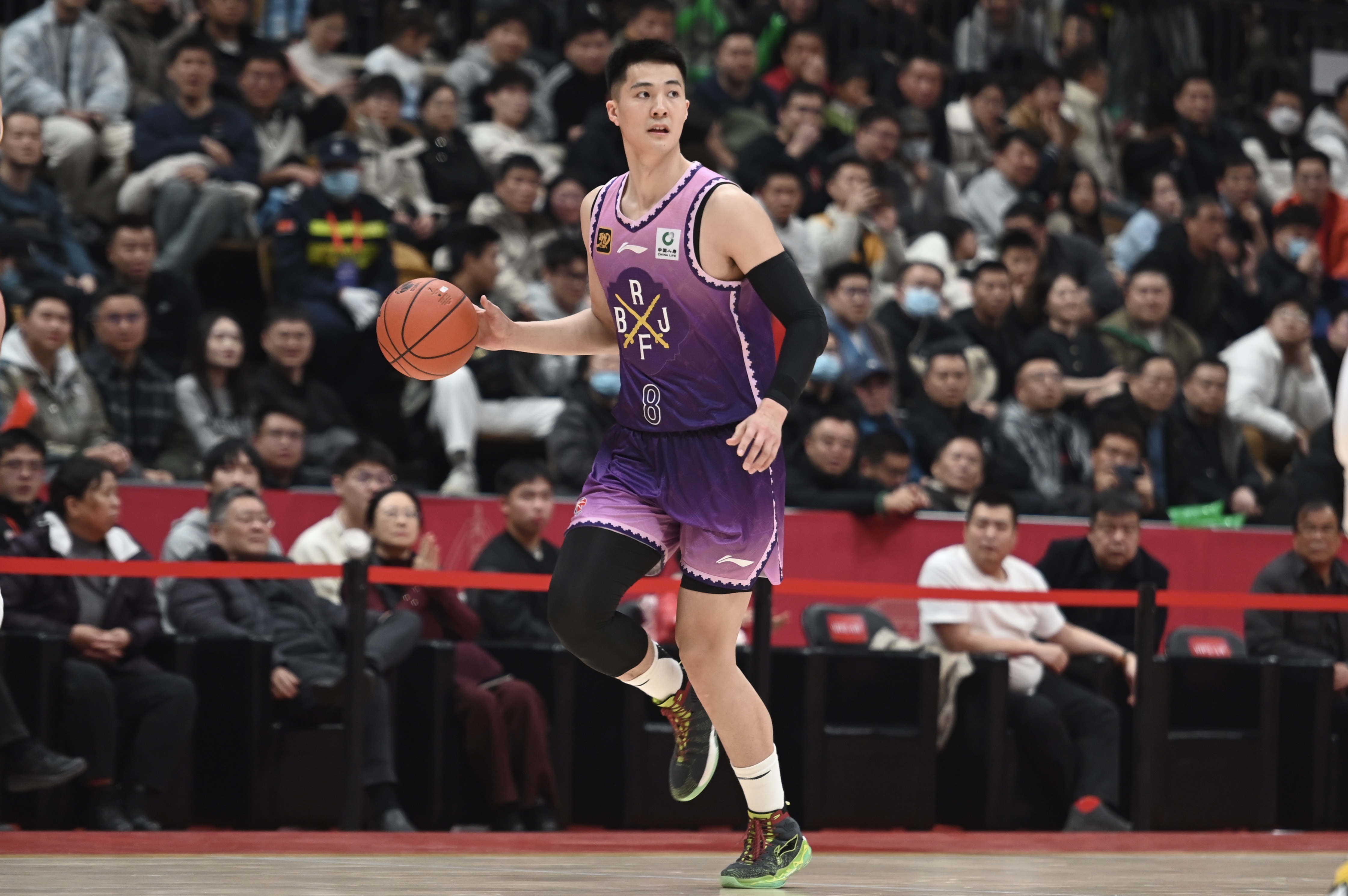 打得不錯！朱松瑋半場6中3&三分2中1拿7分&搶下7個籃板